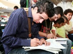 La feria del empleo en Tlajomulco inició hoy por la mañana y ofrece tres mil 500 vacante. ARCHIVO  /