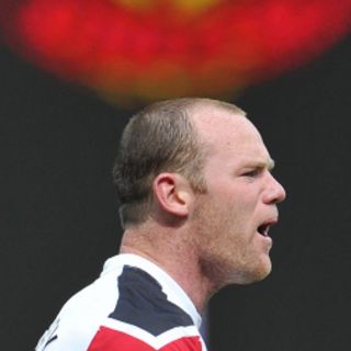 Rooney acepta acusación más no la sanción