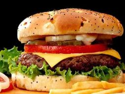 Nueva York ya exige a las cadenas de fast-food que detallen las calorías de sus menús. ARCHIVO  /