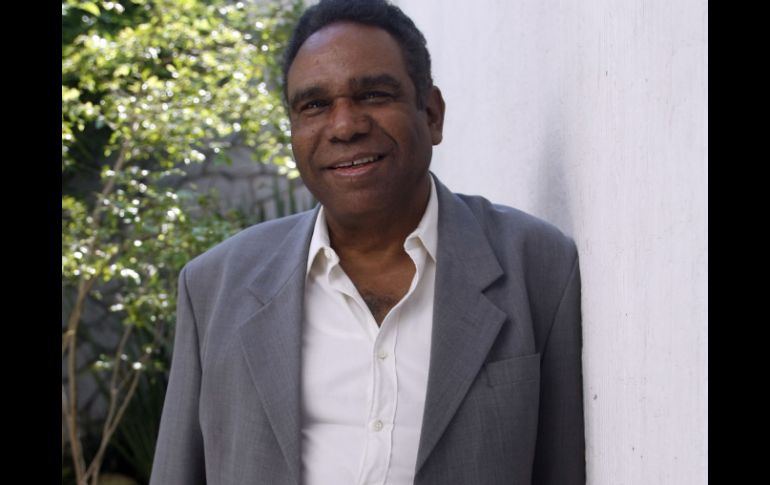 Enrique Suárez Mazón está listo para deleitar al público con su voz. A. HINOJOSA  /