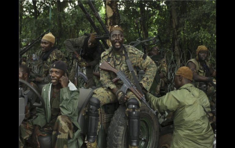 Fuerzas Republicanas de Costa de Marfil leales a Outtara se preparan para próximos ataques. EFE  /
