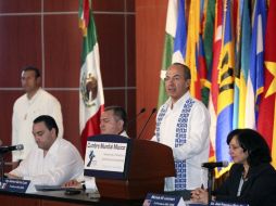 En la clausura de la Conferencia para el Control de Drogas, Calderón dijo que su Gobierno está abierto a la crítica. NTX  /