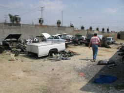 El hallazgo de la mayoría de los vehículos fue en la finca 29–A, de la calle Ricardo Flores Magón, en la colonia El Morito. M. PATIÑO  /