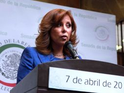 Marisela Morales durante la conferencia de prensa después de rendir protesta como nueva titular de la PGR. EL UNIVERSAL  /