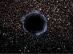 La formación de un agujero negro deriva en una potentísima radiación gravitatoria. ESPECIAL  /