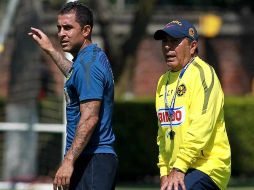 'Rolfi' Montengro y Carlos Reinoso durante el entrenamiento del América. MEXSPORT  /