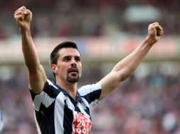 Paul Scharner, jugador del West Bromwich celebra su anotación ante el  Sunderland. AP  /