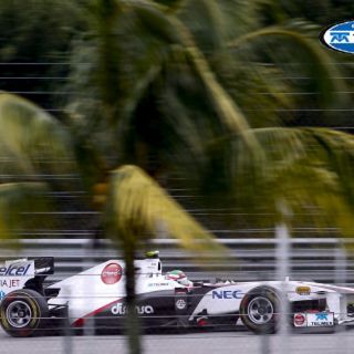 Checo Pérez busca ganar sus primeros puntos