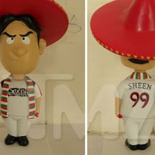 Charlie Sheen inspira muñeco al estilo mexicano