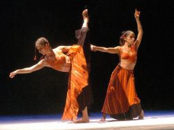 La compañía se ha presentado en diversos foros de la República. R. ROSALES  /