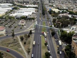 El programa del Ayuntamiento arranca con la intervención del crucero en Avenida Laureles y Periférico. ARCHIVO  /