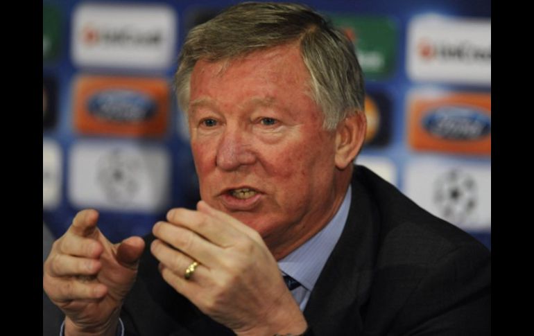 Alex Ferguson en rueda de prensa tras el entrenamiento de hoy. REUTERS  /