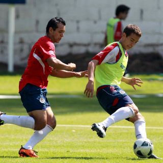 Chivas confirma que es aspirante al título: Ortega