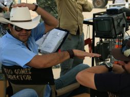 Beto Gómez durante el rodaje de Salvando al soldado Pérez. ESPECIAL  /