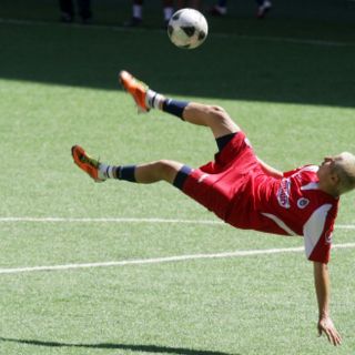 El 'Bofo' asegura que no juega por promotores