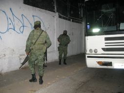 La PGR comienza investigación respecto al granadazo de anoche en El Colli, Zapopan. M. PATIÑO  /