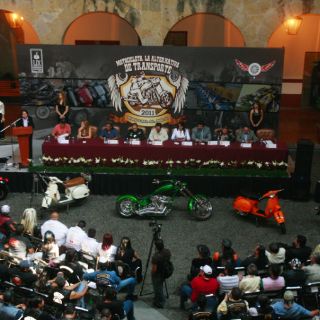 Realizan foro para incentivar el uso de la motocicleta