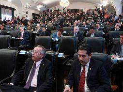 Los senadores se despidieron de la vieja casona de Xicoténcatl, que hasta este martes fue su sede. EL UNIVERSAL  /