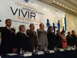 En los foros participaron más de cuatro mil trabajadores de la educación. R. ZAPATA  /