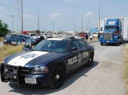 Escoltados por federales, los restos de otras 10 personas arribaron al Semefo de Matamoros. EL UNIVERSAL  /