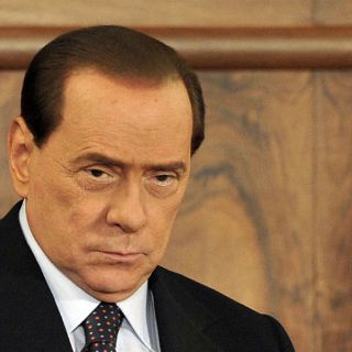 Berlusconi agradece a Barroso su ayuda ante Túnez para frenar la inmigración