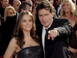 Un sitio en internet informó que el actor podría pedir la custodia de sus hijos si Mueller no supera los test antidrogas. EFE  /