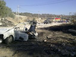 Se han dado diversos casos de coches-bomba detonados por el crimen organizado como éste en el estado de Hidalgo. ARCHIVO  /