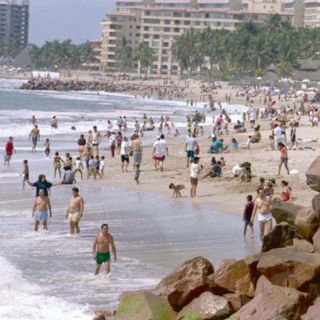 Encuestados creen que las vacaciones son más caras