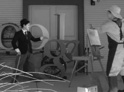 El video muestra las ocurrencias de un actor personificado como Charlot. ESPECIAL  /