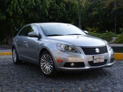 Suzuki Kizashi.ESPECIAL  /