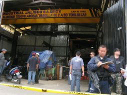 Llegaron agentes de la Procuraduría General de Justicia del Estado para realizar las investigaciones del caso. M. PATIÑO  /