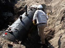 En lo que va de 2011 se tienen registradas 52 tomas clandestinas en Sinaloa. EL UNIVERSAL-archivo  /