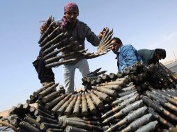 El viernes, tropas de Gadhafi lanzaron ataque con tanques y misiles a Misrata, última ciudad importante al oeste de Libia. EFE  /