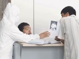 Familiares de desaparecidos en Tamaulipas piden informes en el Servicio Médico Forense. EL UNIVERSAL  /