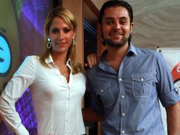 La conductora promete dejar sin habla a la audiencia con 'Todo de todo'. En la imagen con Ricardo Casares. EL UNIVERSAL  /