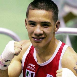 Oscar Valdez gana oro en Dual Meet