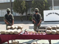 Entre lo que se decomisó se incluyen 55 kilos 500 gramos de marihuana.  ESPECIAL  /