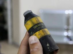 Parte de la munición de una bomba de racimo encontrada en Misrata, Libia. EFE  /