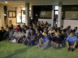 De las 68 personas rescatadas, hay 12 centroamericanos. EL UNIVERSAL  /