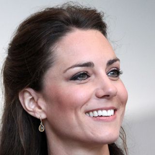 Kate Middleton visita la tumba de la princesa Diana