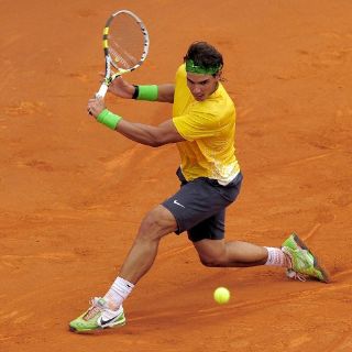 Nadal derrota a Monfils y avanza a semifinales