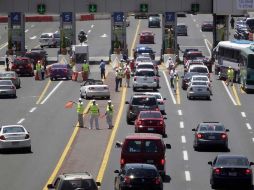 Exponen que la vigilancia en carreteras por la Semana Santa obliga a los inmigrantes a esperar antes de retomar su ruta. EL UNIVERSAL  /