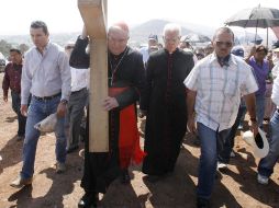 El cardenal encabezó el Vía Crucis en el Santuario de los Mártires. M. FREYRÍA  /
