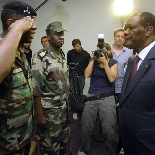 Ouattara ordena a fuerzas marfileñas volver a los cuarteles