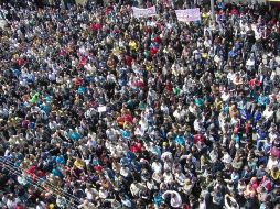 Manifestantes se congregan hoy en la ciudad siria de Banias en contra del régimen del presidente Bashar al-Assad. REUTERS  /
