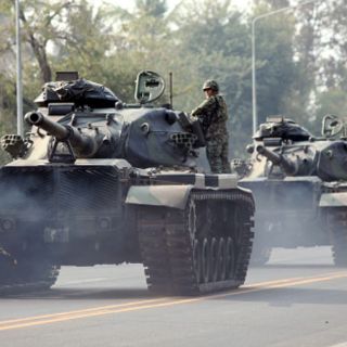 Fuego de armas pesadas en la frontera entre Tailandia y Camboya