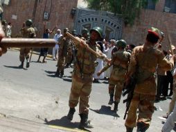 tres militares murieron y otros diecinueve resultaron heridos al ser emboscada una patrulla de la Guardia Republicana. REUTERS  /