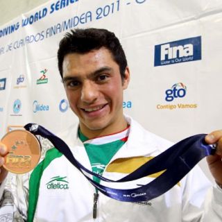 Castillo e Islas se llevan el oro