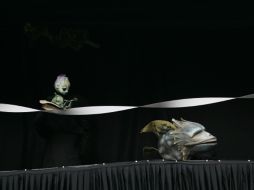 El grupo de teatro 'Axioma' de España presenta la obra de títeres para niños 'Violeta'.EFE  /