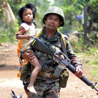 Tropas de Tailandia y Camboya siguen enfrentadas